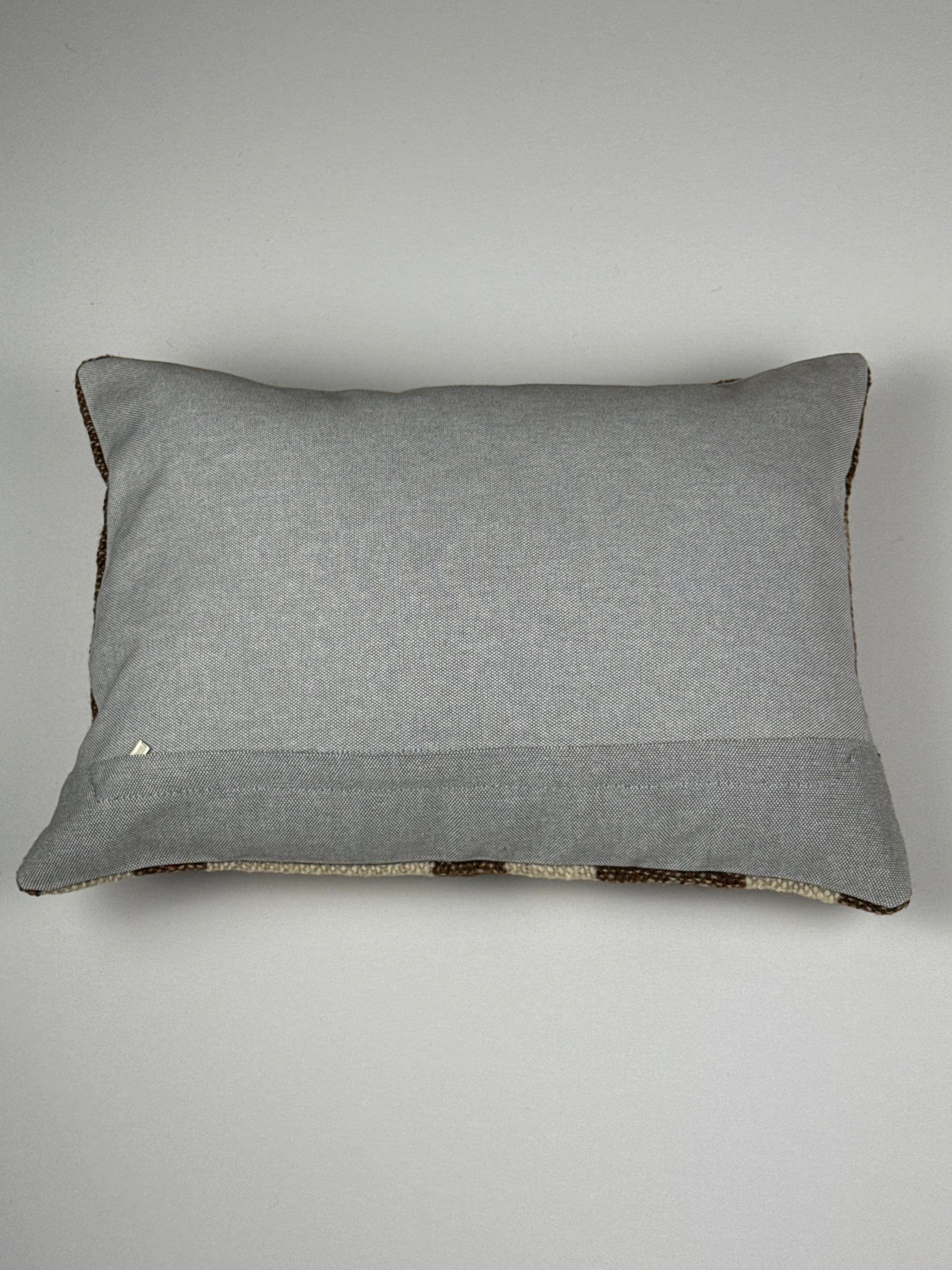 Unikt håndlavet kelim pudebetræk - 35x50 cm