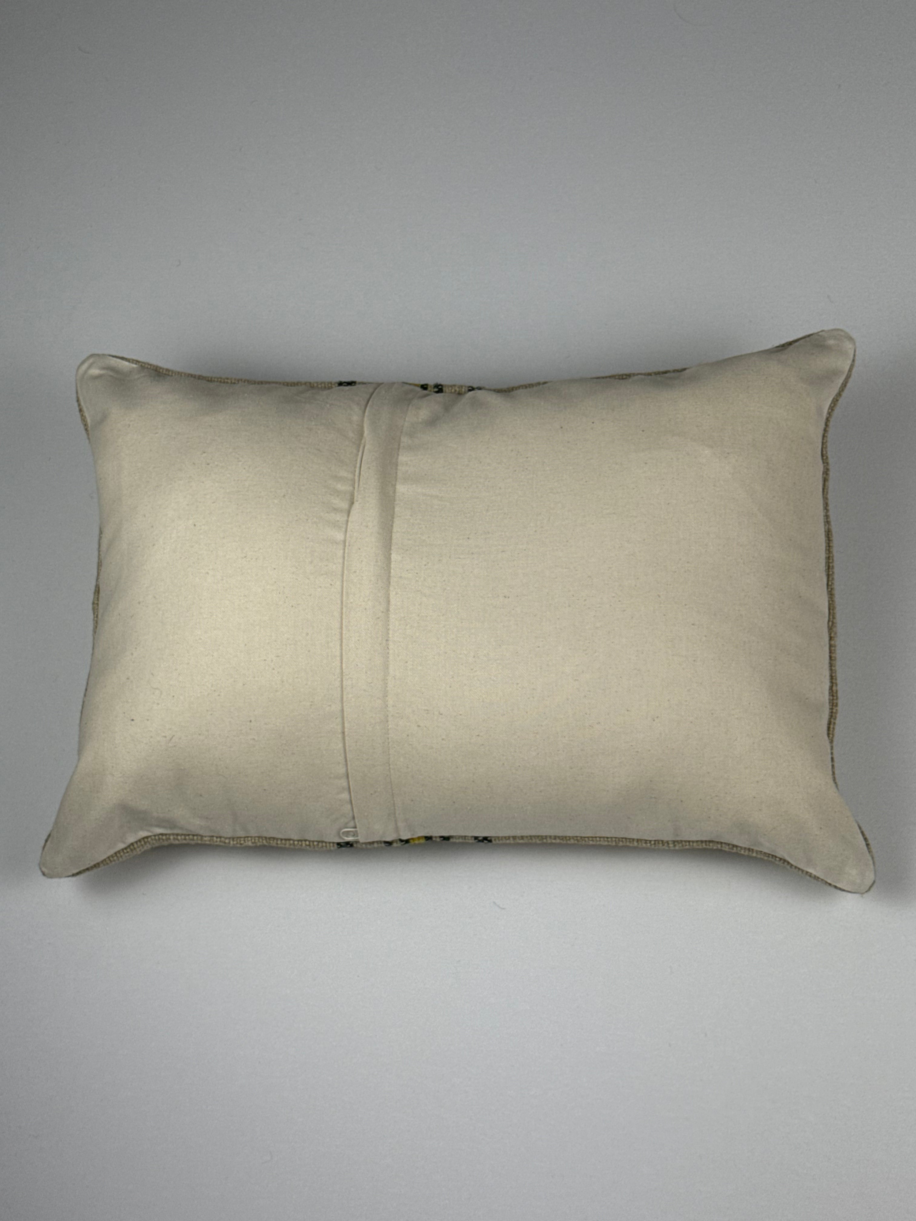 Unikt håndlavet kelim pudebetræk - 35x50 cm