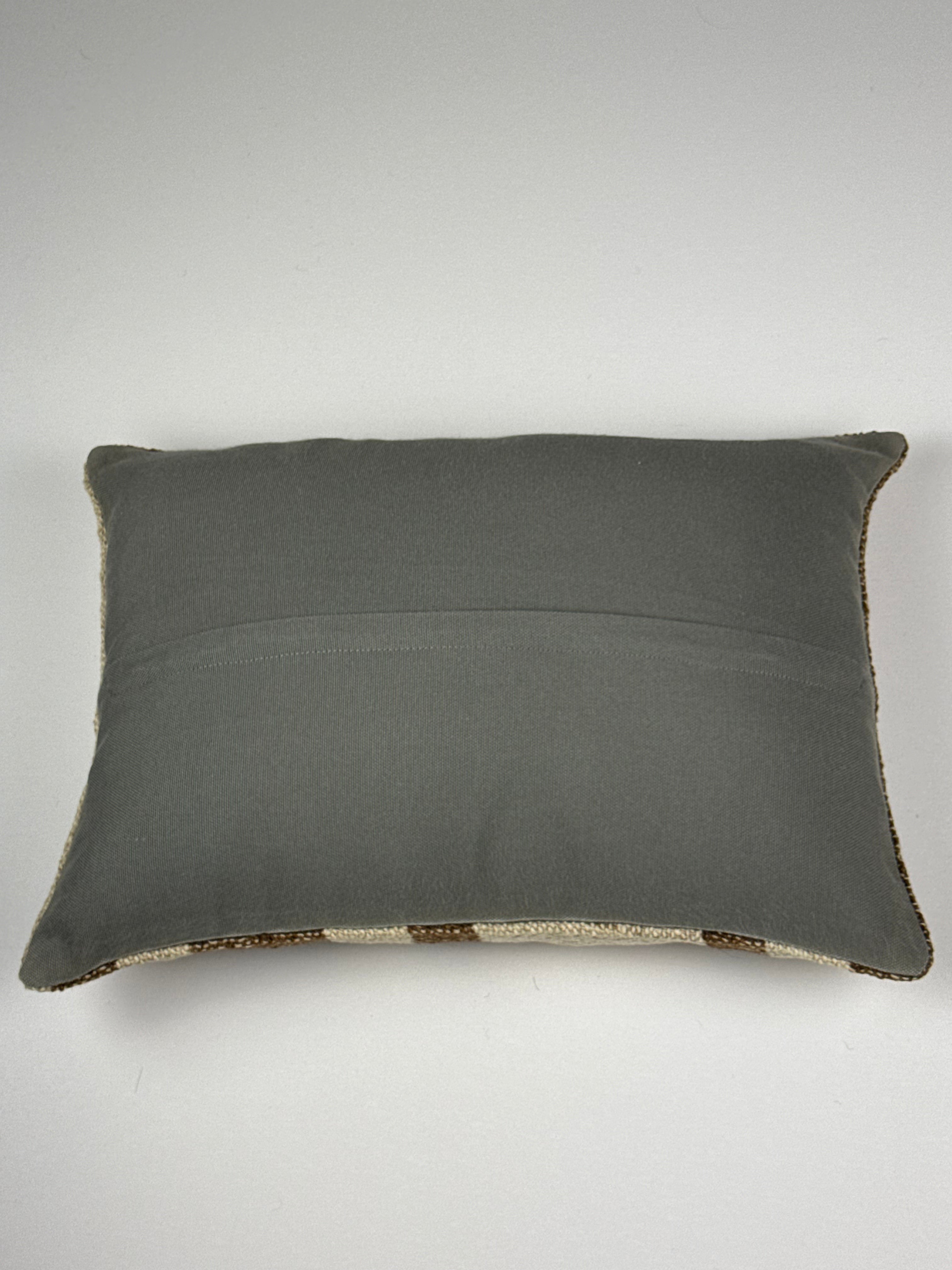 Unikt håndlavet kelim pudebetræk - 35x50 cm
