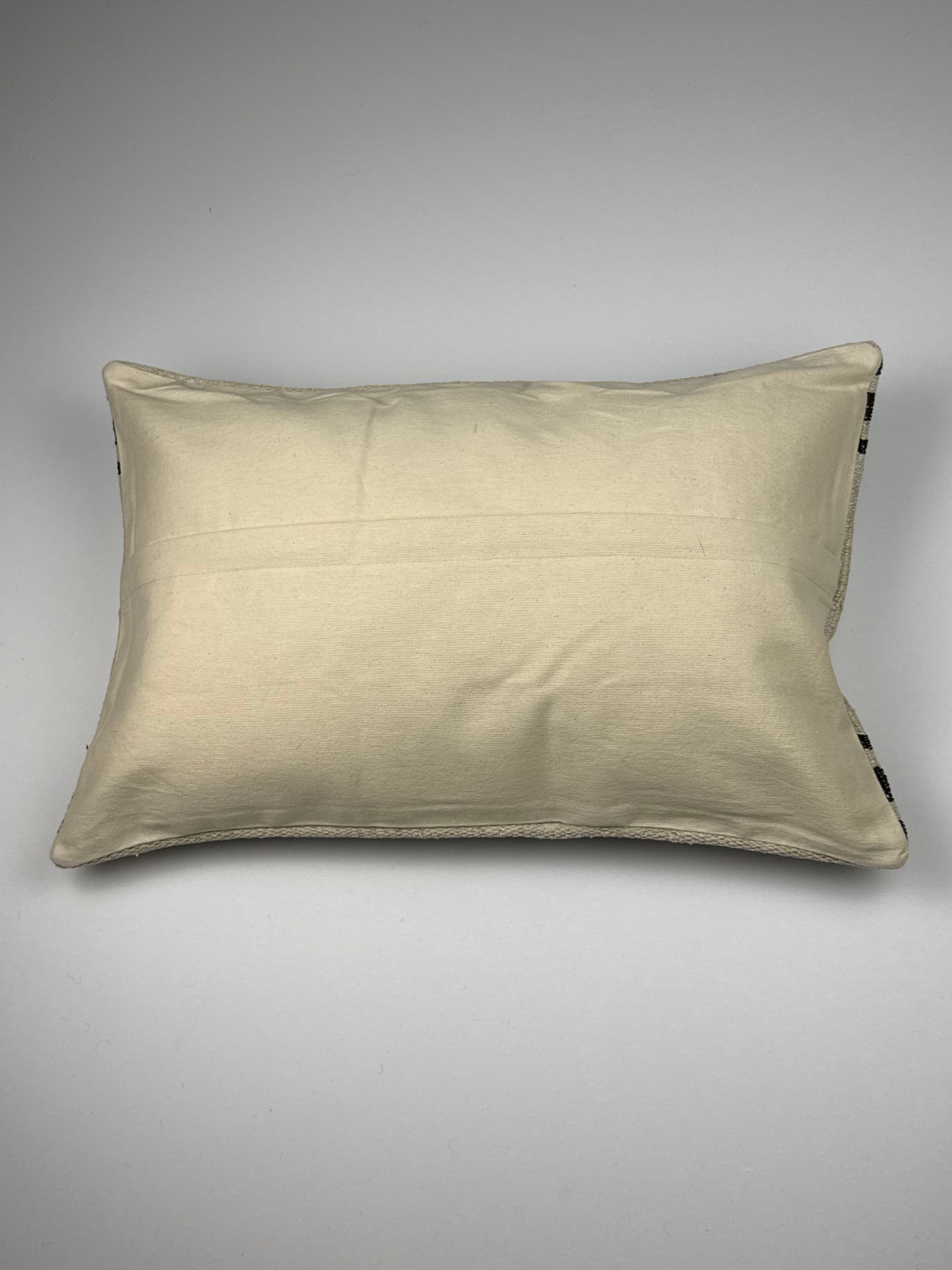 Unikt håndlavet kelim pudebetræk - 40x60 cm