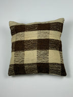 Kelim pudebetræk 40x40 i beige og brun, firkanter og striber, håndsyet af vintage kelimtæppe