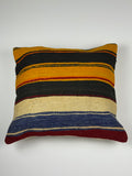 Kelim pudebetræk 45x45 i orange, sort, blå, beige og rød, håndsyet af vintage kelimtæppe